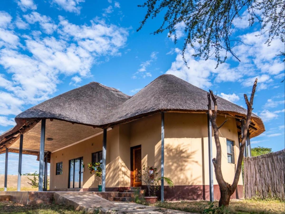 Nkanga Hotel Kasane Kültér fotó