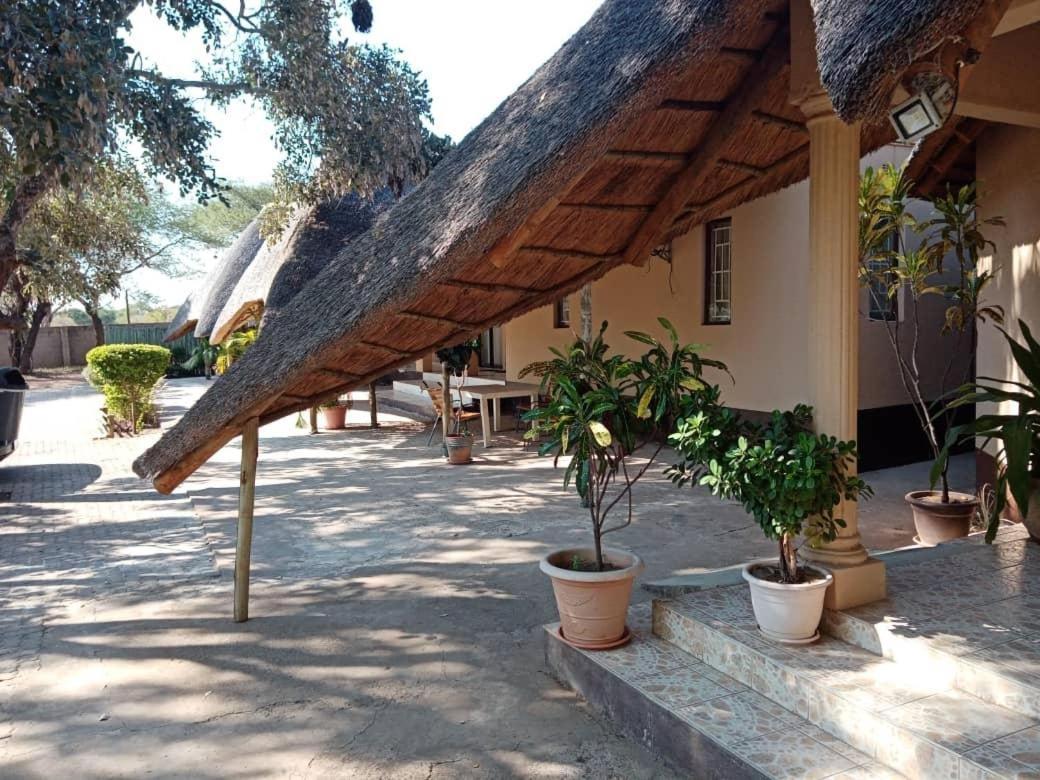 Nkanga Hotel Kasane Kültér fotó