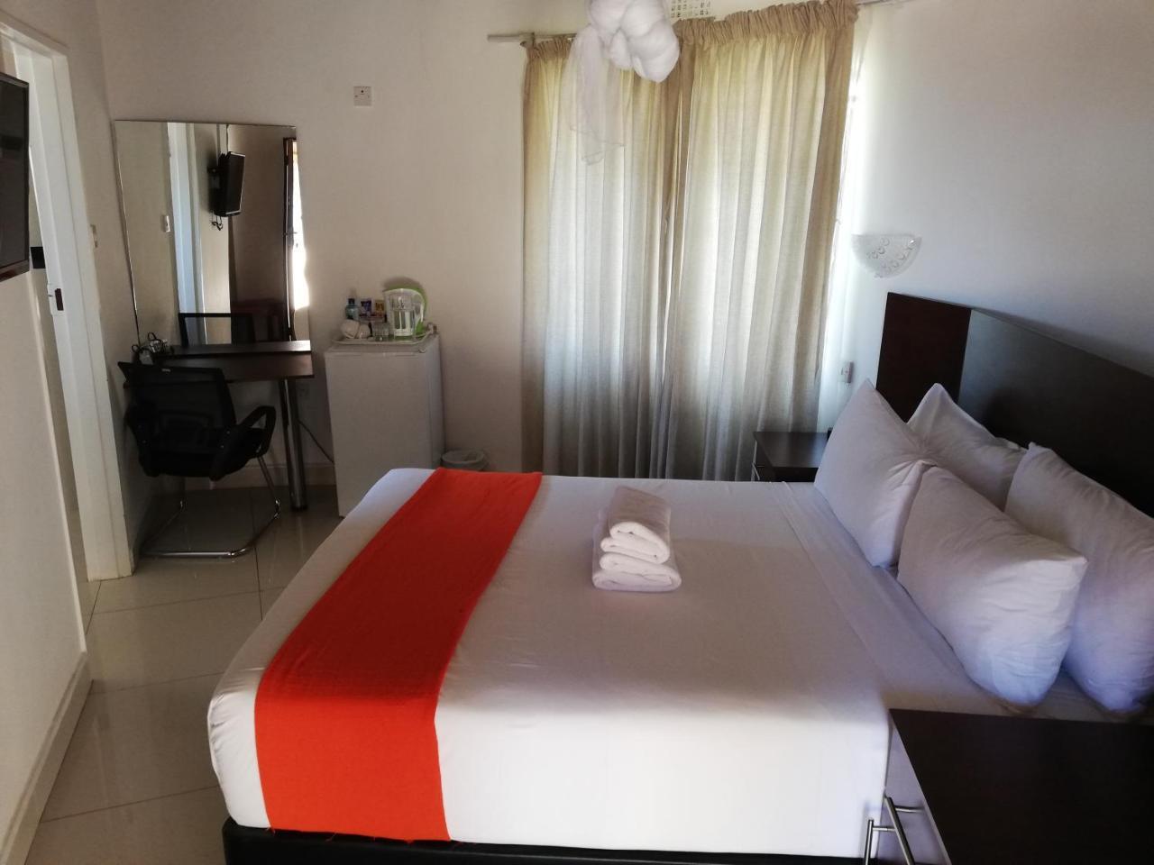 Nkanga Hotel Kasane Kültér fotó