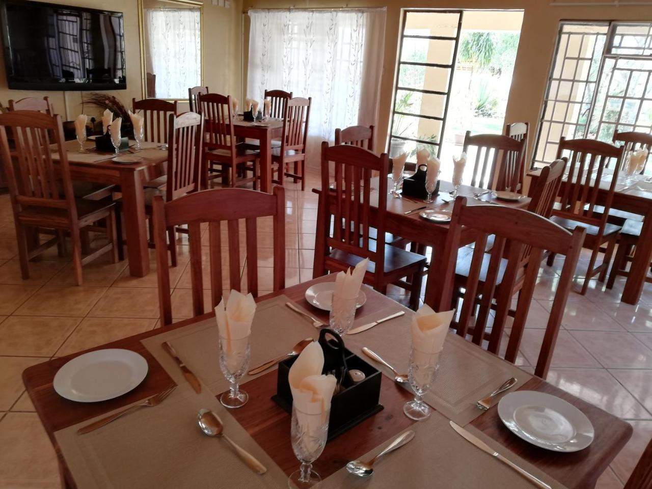 Nkanga Hotel Kasane Kültér fotó