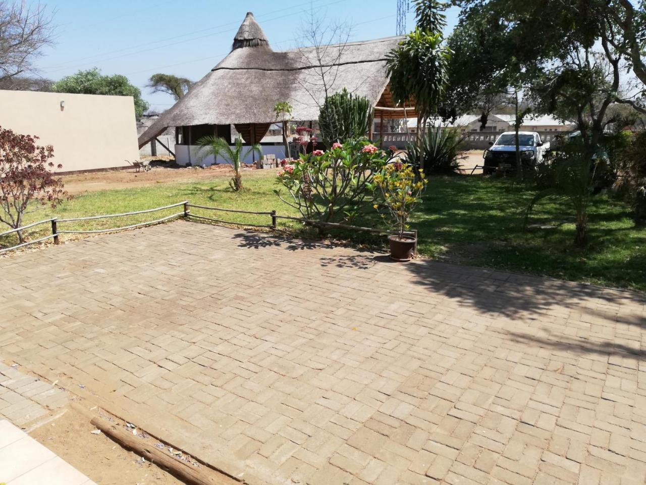 Nkanga Hotel Kasane Kültér fotó